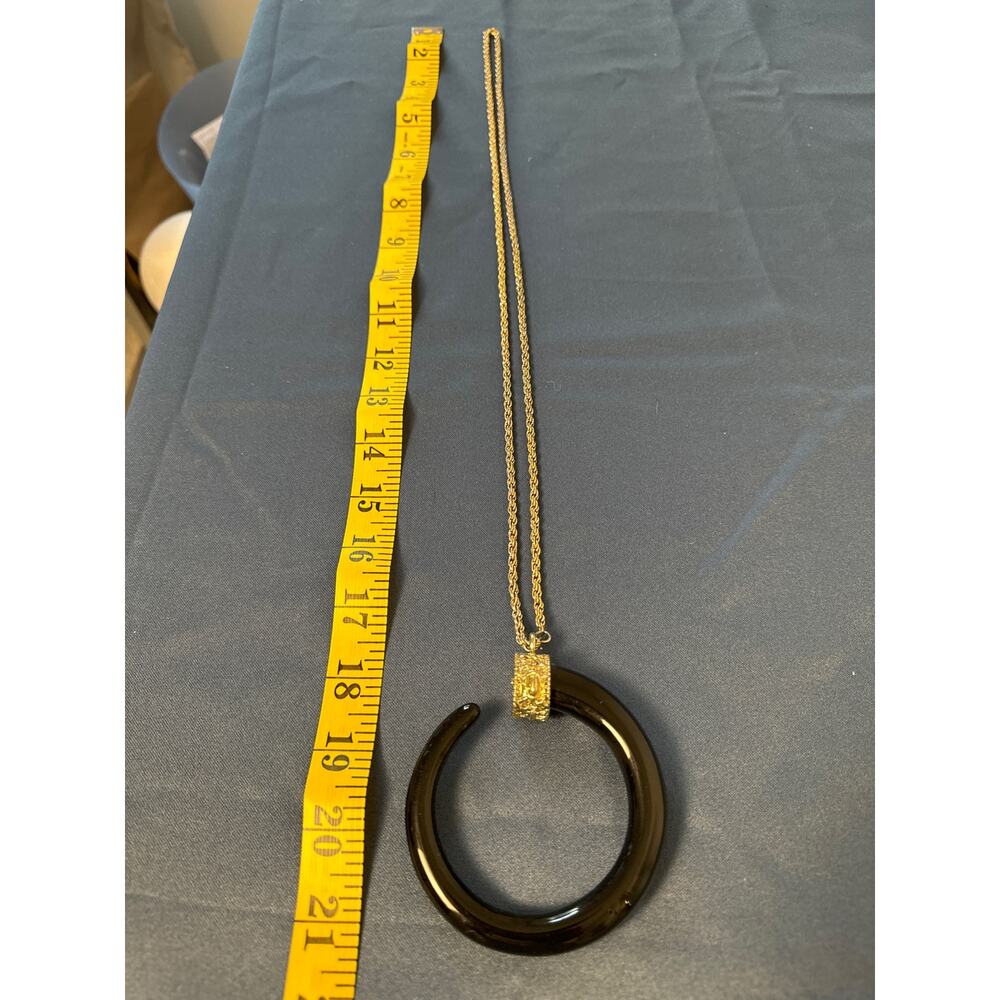 Faux Black Tusk Pendant on Chain Pre-owned‎